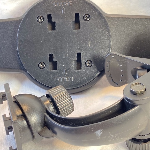 6 for $20♥️Cell phone iPad device holder for car portable stand - Picture 4 of 7